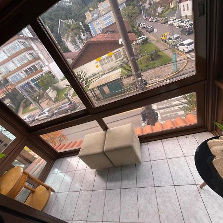 Apartamento Para 9 Pessoas - Blumenhaus 201 - Uma Quadra Da Rua Coberta! Gramado Bagian luar foto