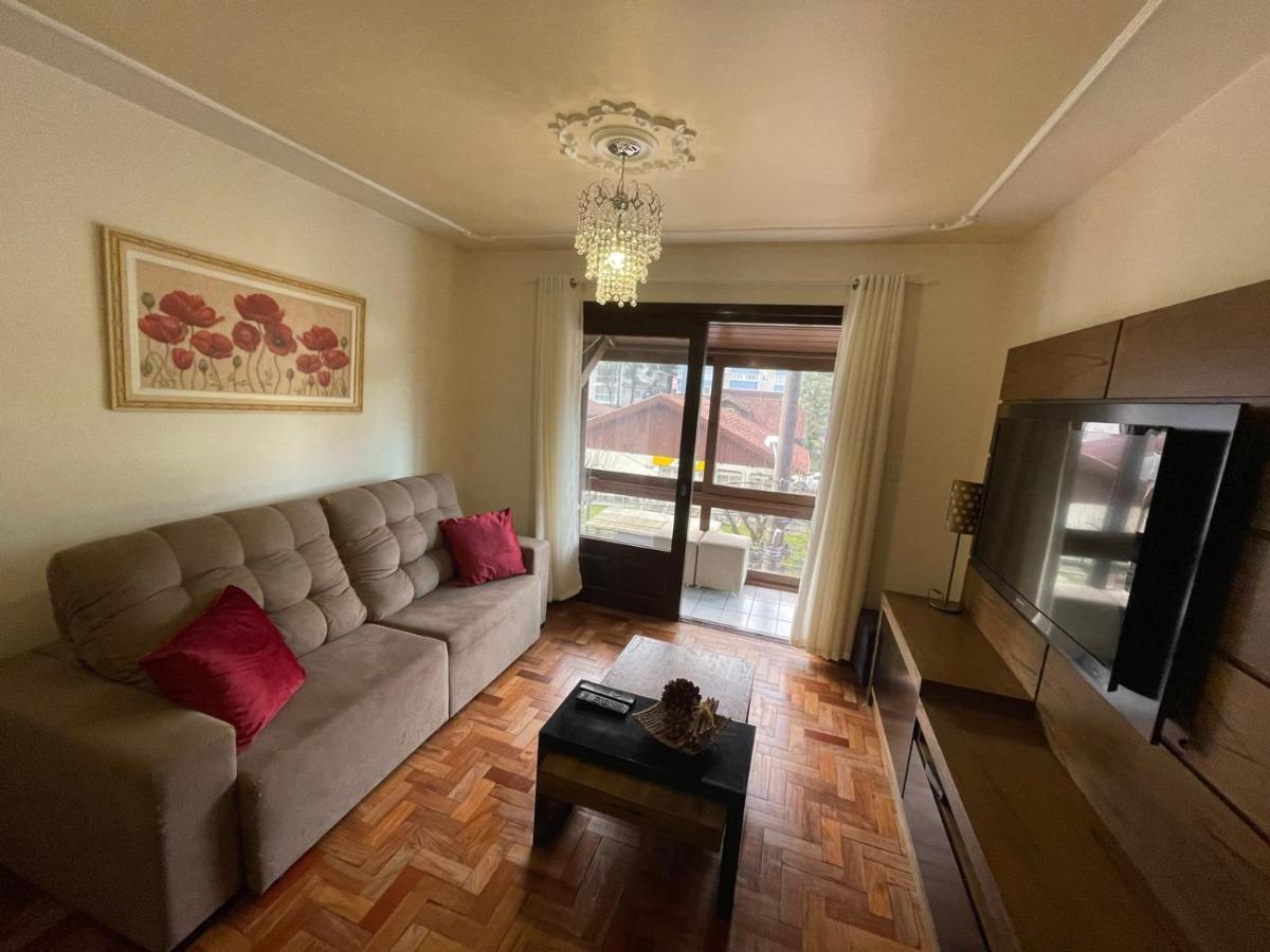 Apartamento Para 9 Pessoas - Blumenhaus 201 - Uma Quadra Da Rua Coberta! Gramado Bagian luar foto